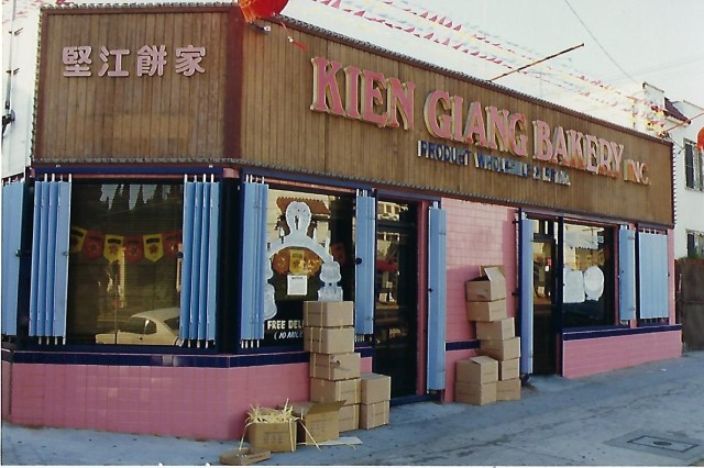 Kneaded Kien Giang Bakery storefront in 1989