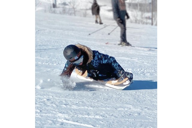 Kanya Sesser Snowboarding