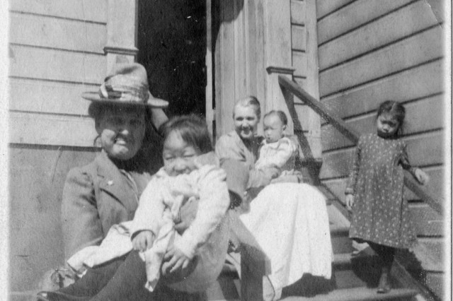 Ellen, Mabel and Annie Soo