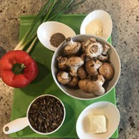 Ingredients - Mushrooms, crickets, bell pepper, seasoning