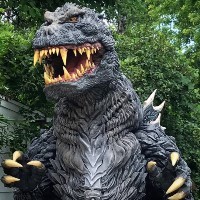 Krystopher Baioa / Godzilla